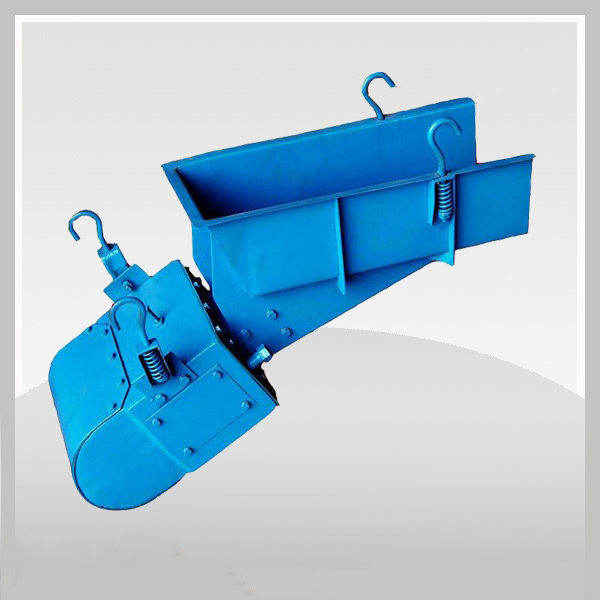 如何區(qū)分<a href='http://www.shengzexinghe.cn/djglj/' title='電機(jī)振動給料機(jī)'>電機(jī)振動給料機(jī)</a>和電磁振動給料機(jī)?